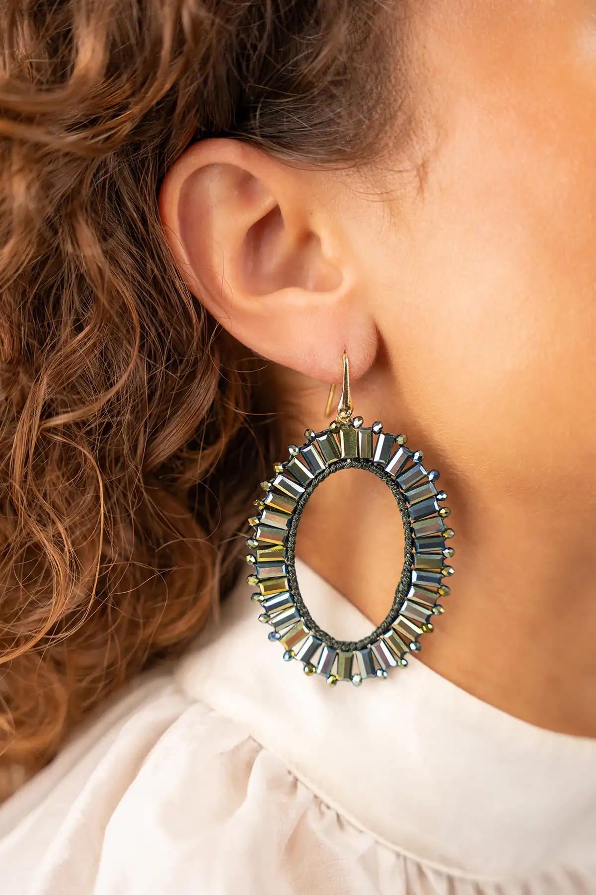 Metallic green earrings Naomi oval L