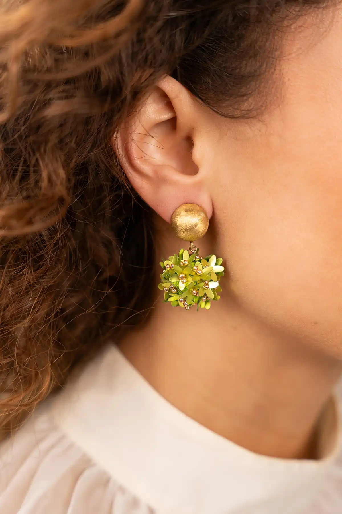 Lime earrings Daisy globe S clip