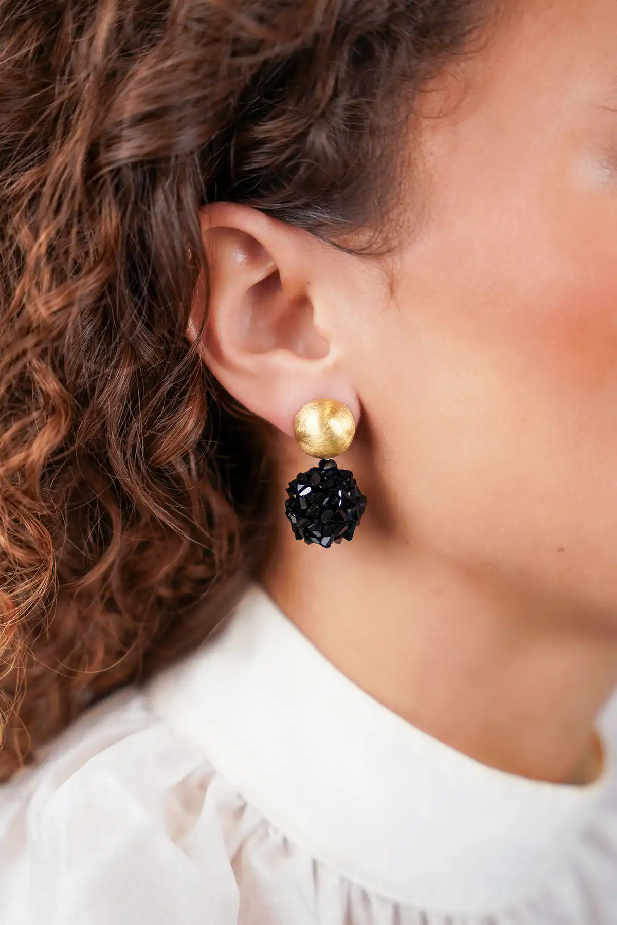 Black Earrings Nora Globe S Raw