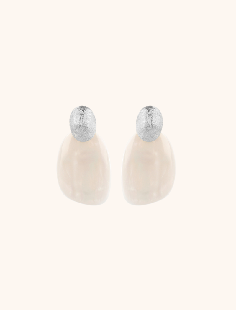 Sara Resin Asymmetric Ovaal L Pearllott-theme.productDescriptionPage.SEO.byTheBrand